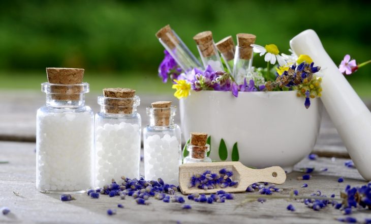 China rubra - początki homeopatii.