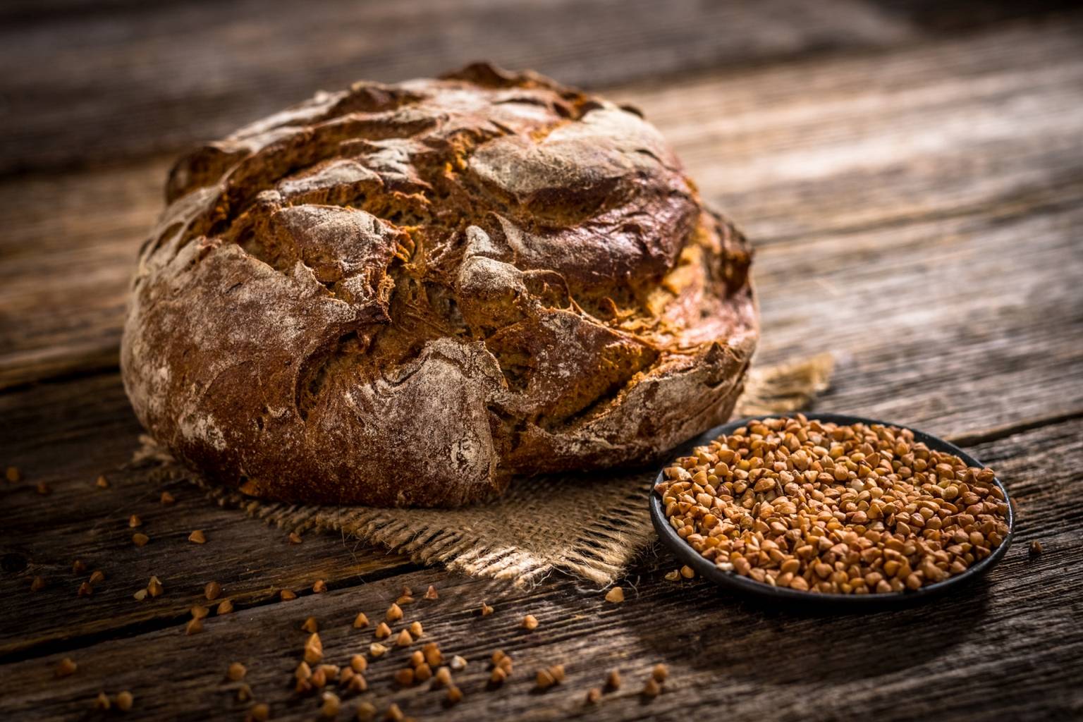 Przepis na chleb gryczany dla osób na diecie bezglutenowej.