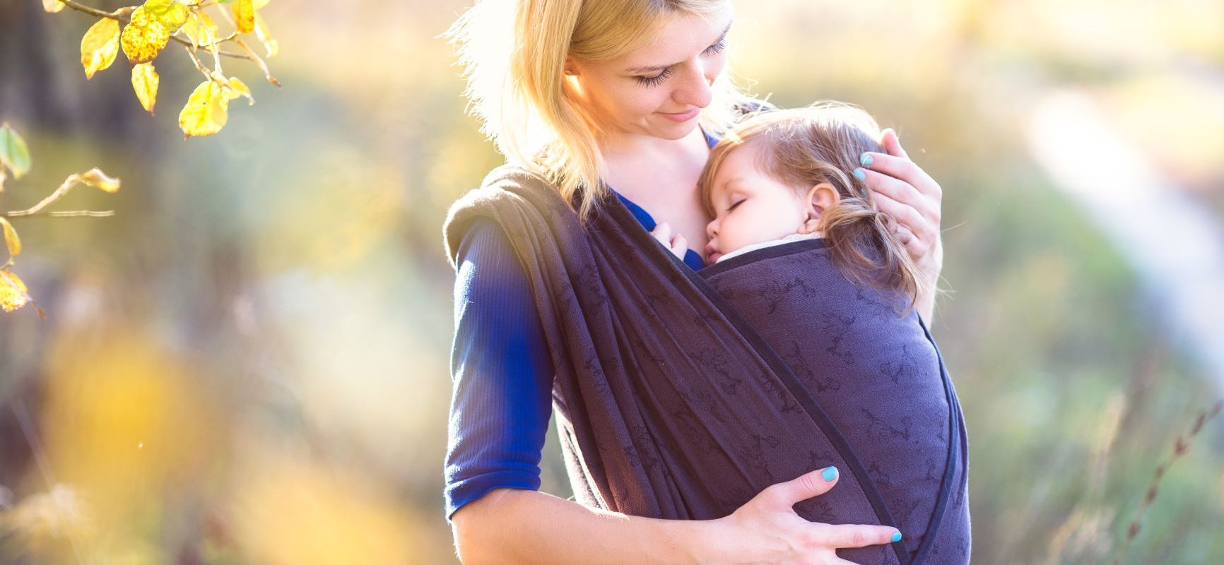 Noszenie dziecka w chuście - chusta do noszenia dziecka. Jakie są korzyści chustonoszenia?