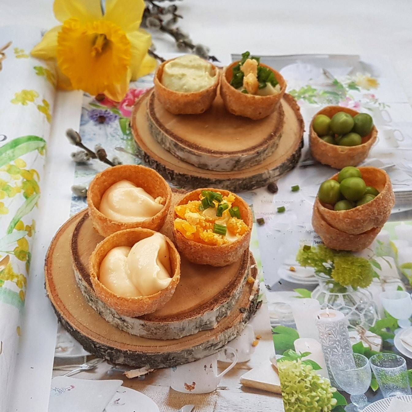 Domowy, lekki i błyskawiczny majonez z chrzanem lub groszkiem - przepisy wielkanocne Agnieszki Żelazko.