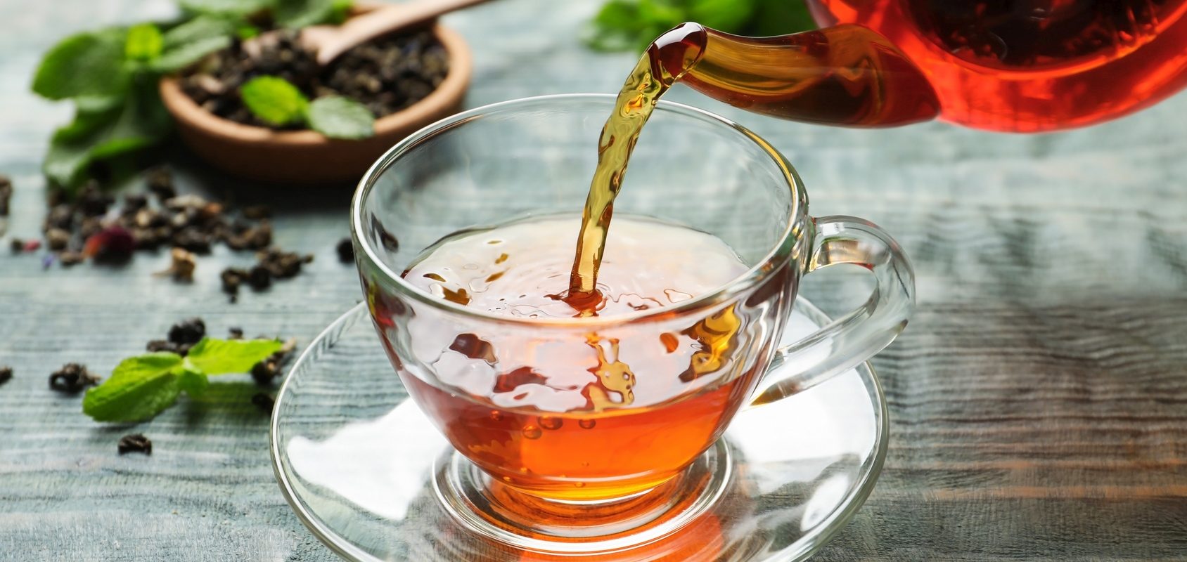 Herbata na trawienie - jak ją zrobić? Przepis na herbatkę ziołową na trawienie.