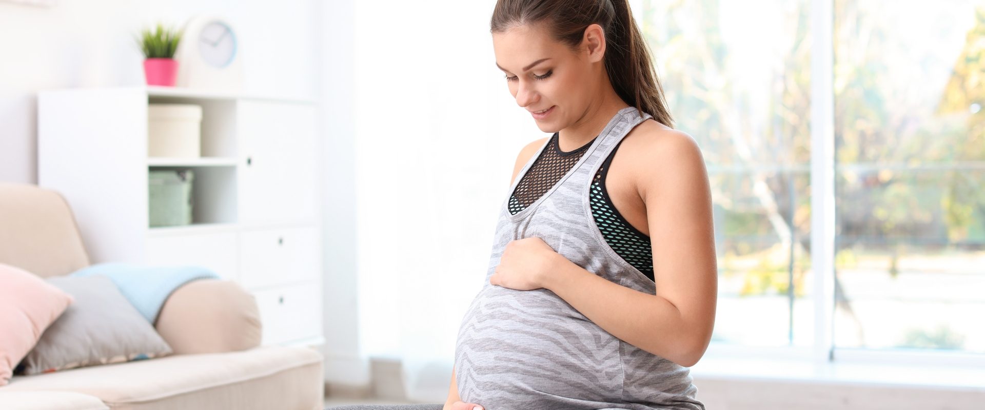 Jak przygotować się do porodu w czasie pandemii koronawirusa radzi położna Izabela Dembińska