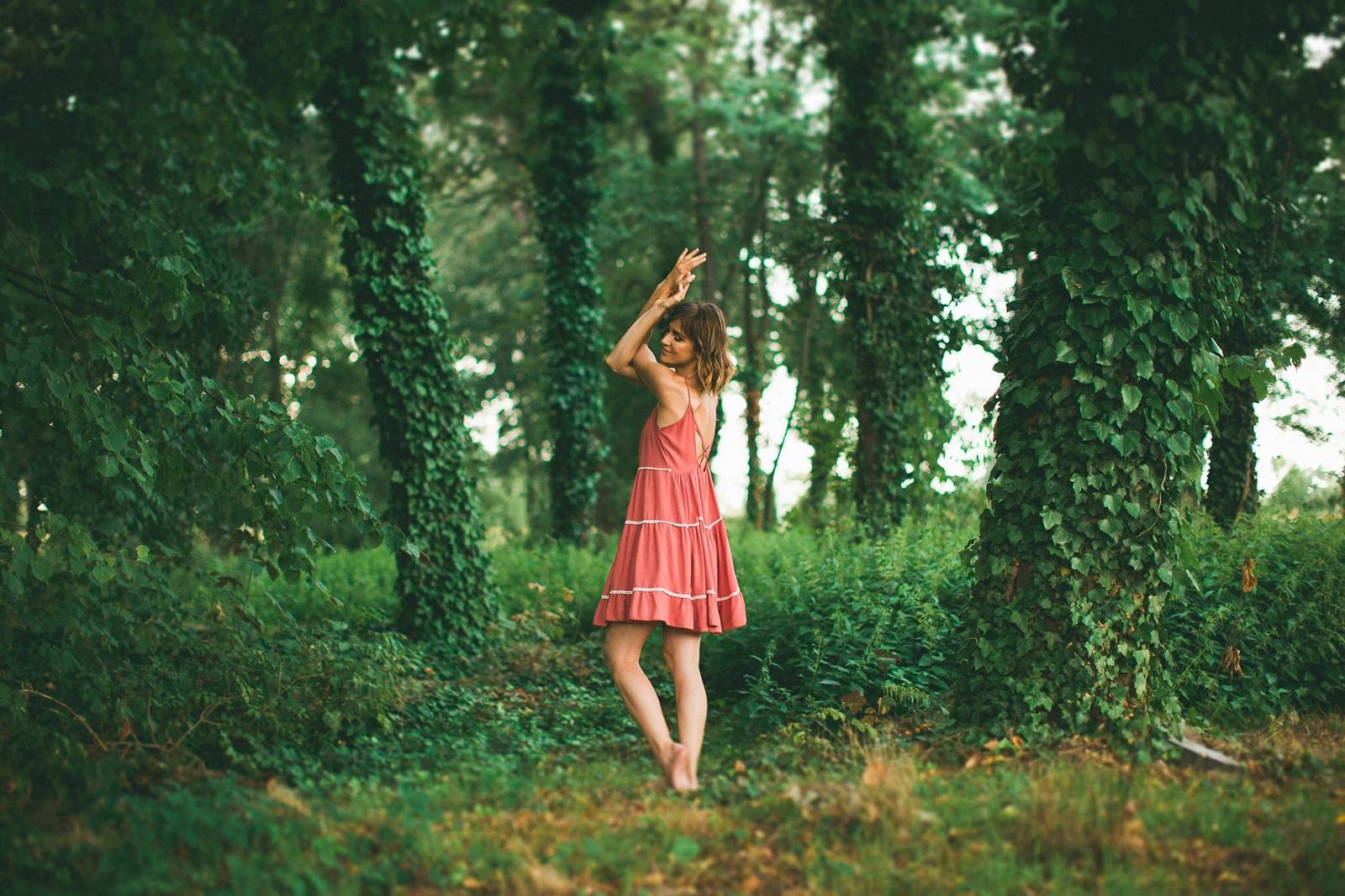 Małgosia Mostowska praktykuje jogę - joga dla początkujących. Fot. Justyna Zamara