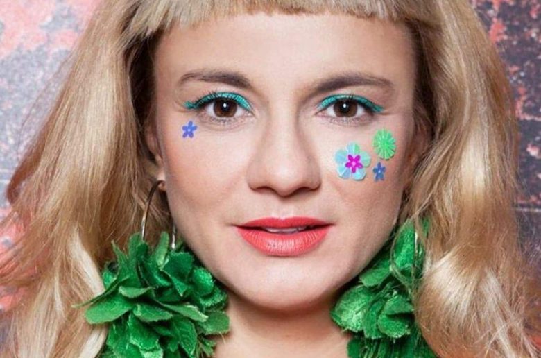 Julia Izmalkowa (Psychomama Julia) o miłości i uważności w związku