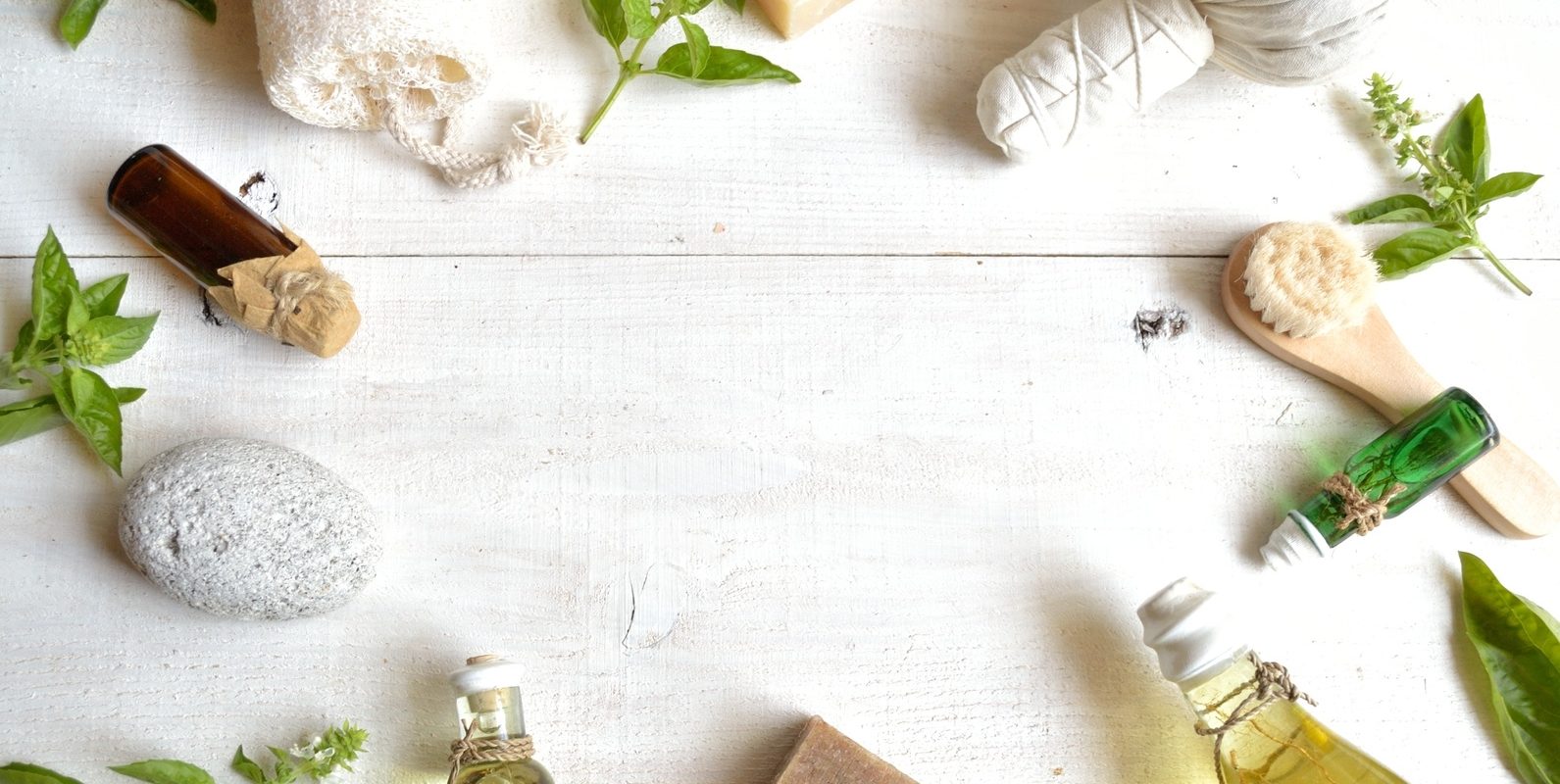 Olejki do pielęgnacji ciała i twarzy. Jak dobrać olejek do swojej skóry?