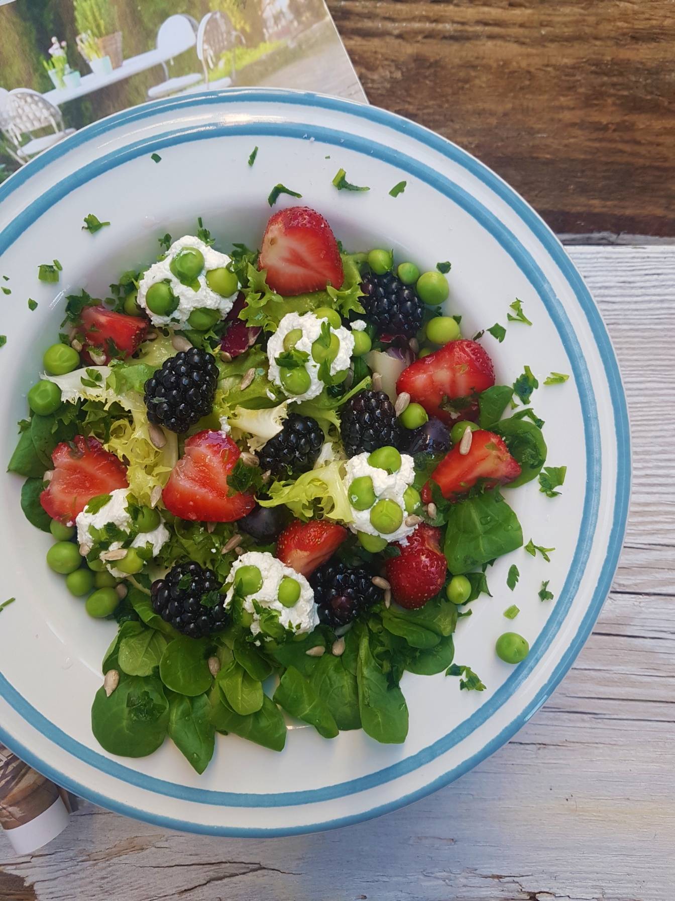 Serowe jeże naszpikowane groszkiem według przepisu Agi Żelazko.