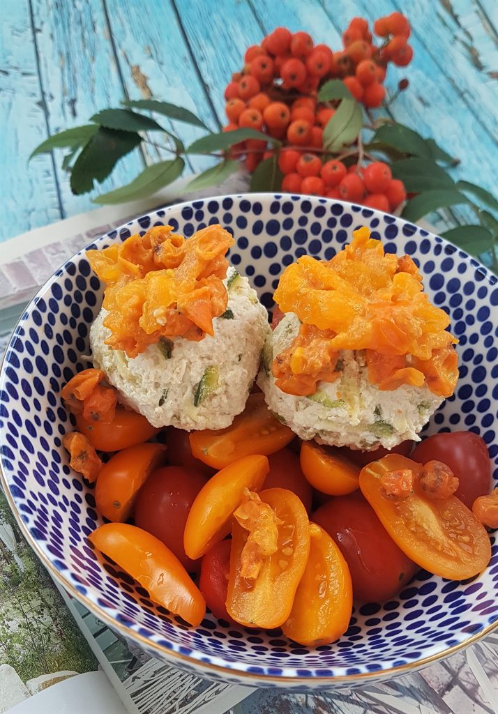 chutney z jarzębiny i pomidorów