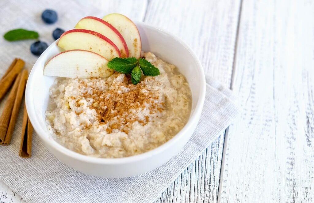 owsianka z cynamonem