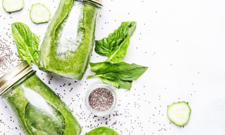 Przeciwutleniacze zwalczają wolne rodniki. Sprawdź, jak działają i gdzie znaleźć antyoksydanty. Zielone smoothie.