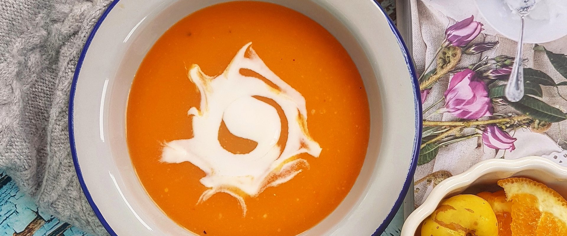 Przepisy z pigwą Agnieszki Żelazko. Zupa dyniowa z pigwą, imbirem i pomarańczą.